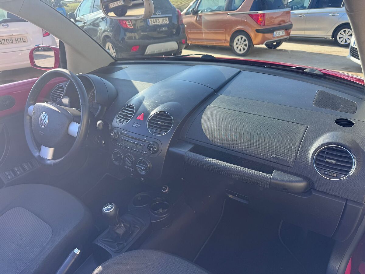 VOLKSWAGEN NEW BEETLE CONVERTIBLE 1.6 SPANISH LHD IN SPAIN 93000 MILES 2006